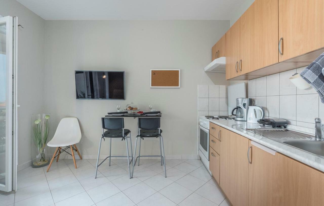 Apartment Green With Balcony Nova Vas  외부 사진
